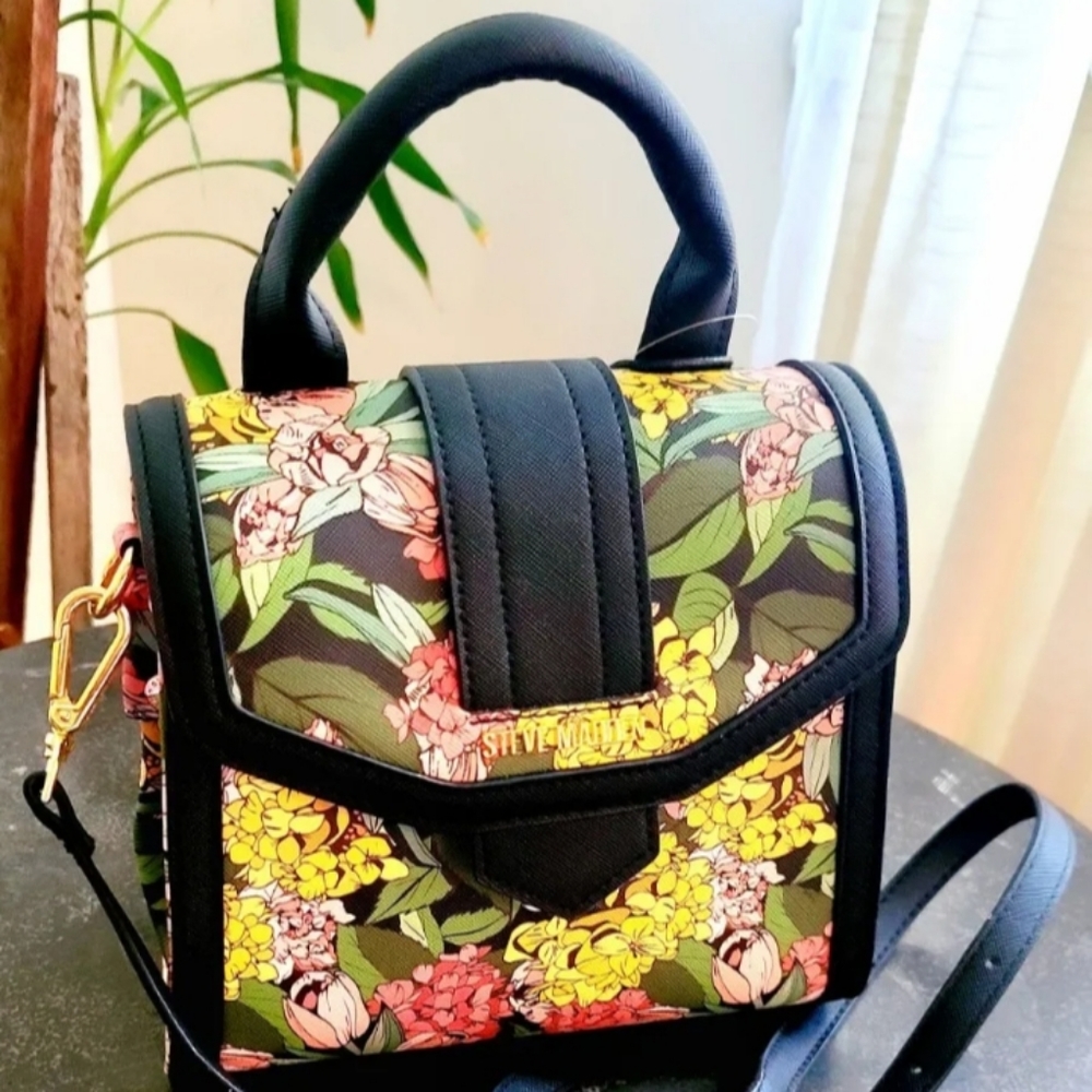 Steve Madden black floral handbag purse